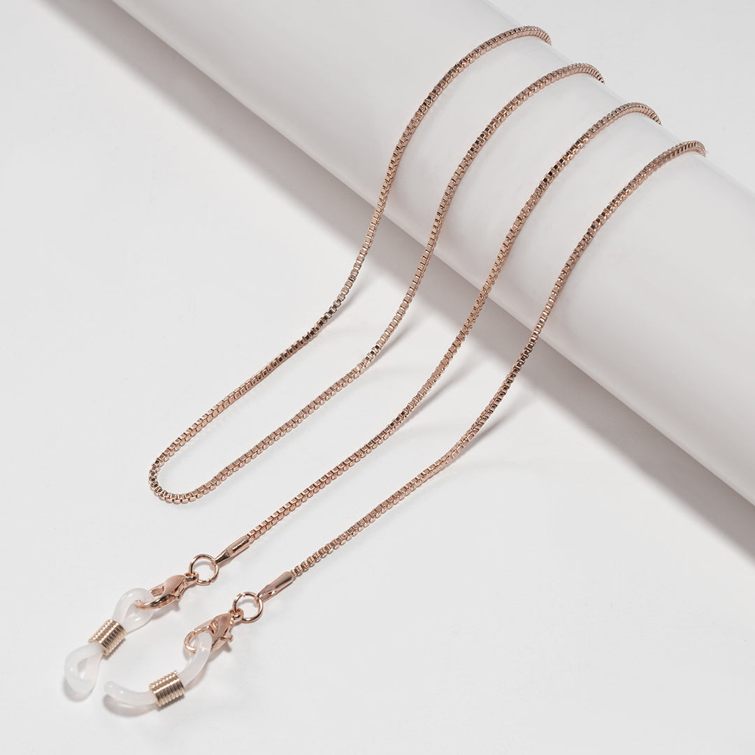 Minimalist Eyewear Chain Bowlift