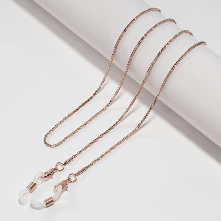 Minimalist Eyewear Chain Bowlift
