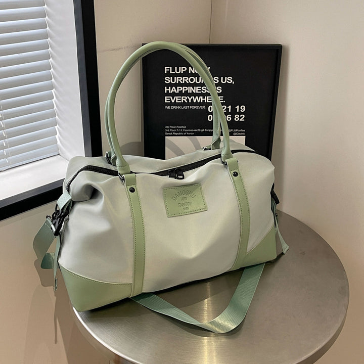 Sporty travel bag with comfortable compartments Bowlift