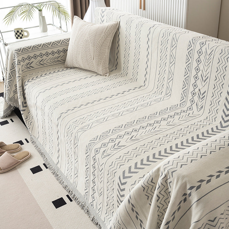Cozy Decorative Fleece Blanket