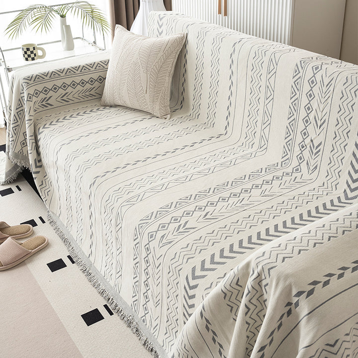 Cozy Decorative Fleece Blanket