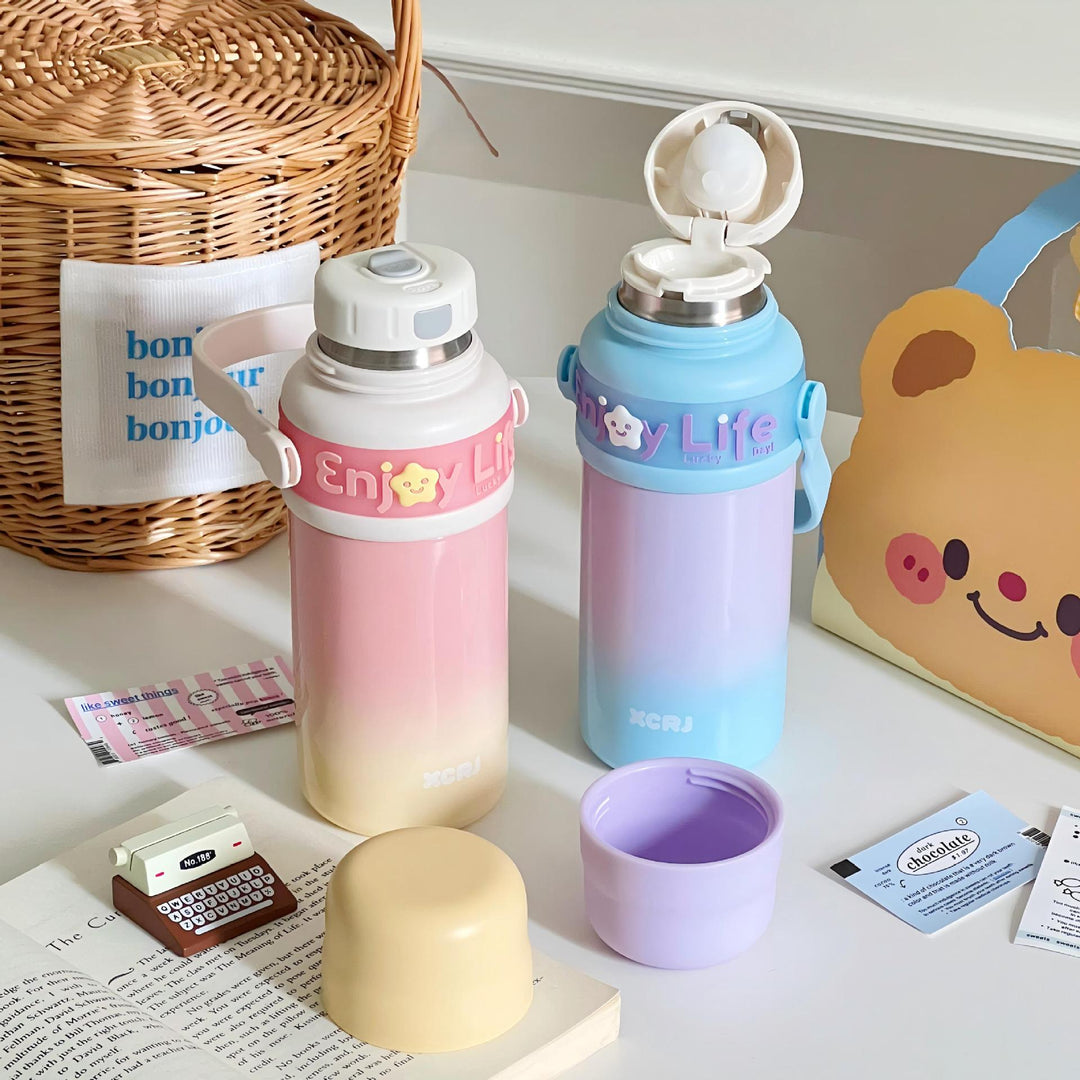 Women's plastic insulated bottle with ergonomic handle Bowlift