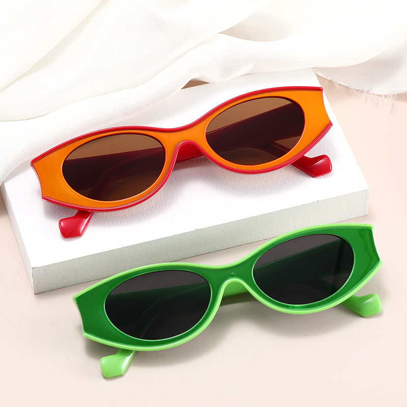 Women's Cat-Eye Sunglasses with Contrasting Frame Design Bowlift