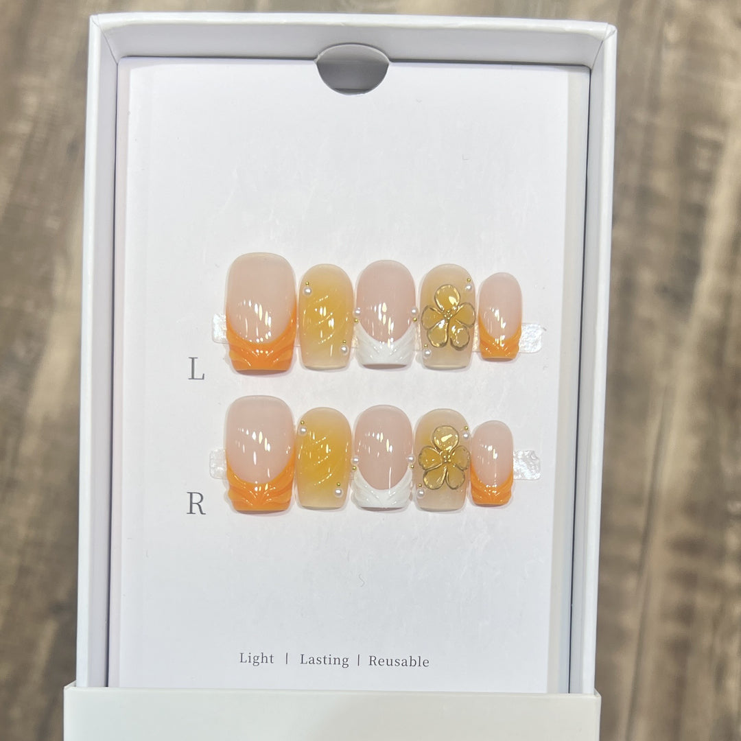 Decorative Floral Stiletto Press-On Nail Set Bowlift