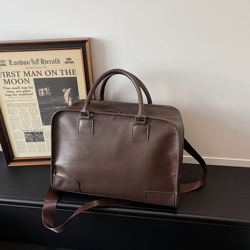 Briefcase Made of High-Quality Leather Bowlift