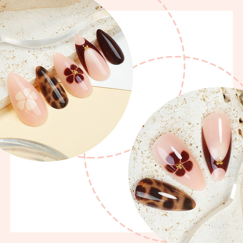 Creative nail art set with floral and leopard pattern Bowlift