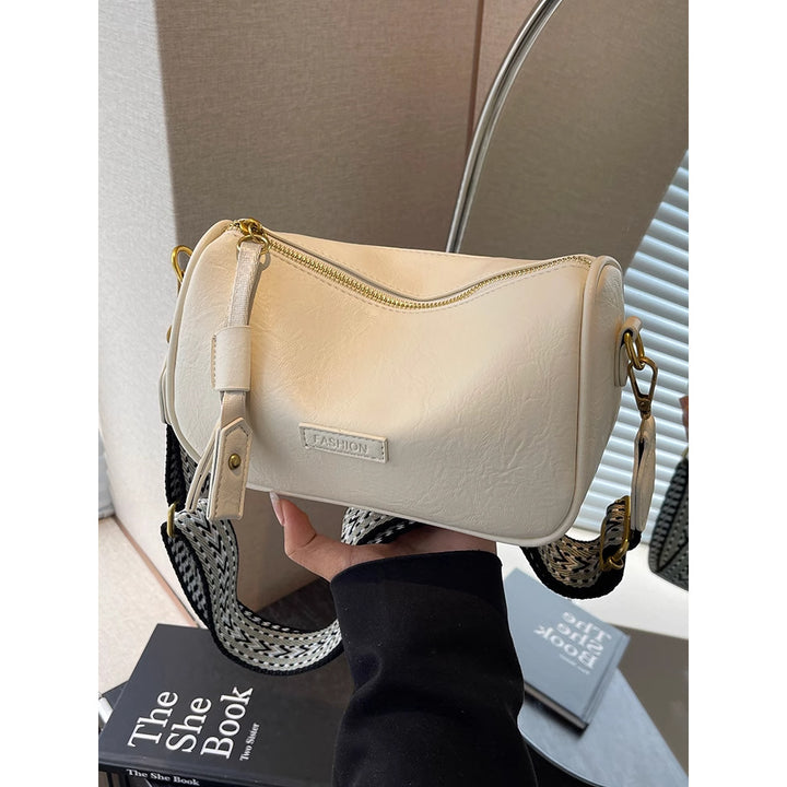 Elegant Zip-Closure Crossbody Bag Bowlift