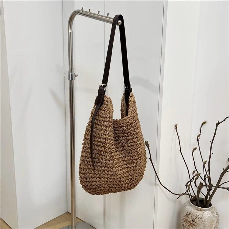 Braided shoulder bag with elegant leather strap Bowlift