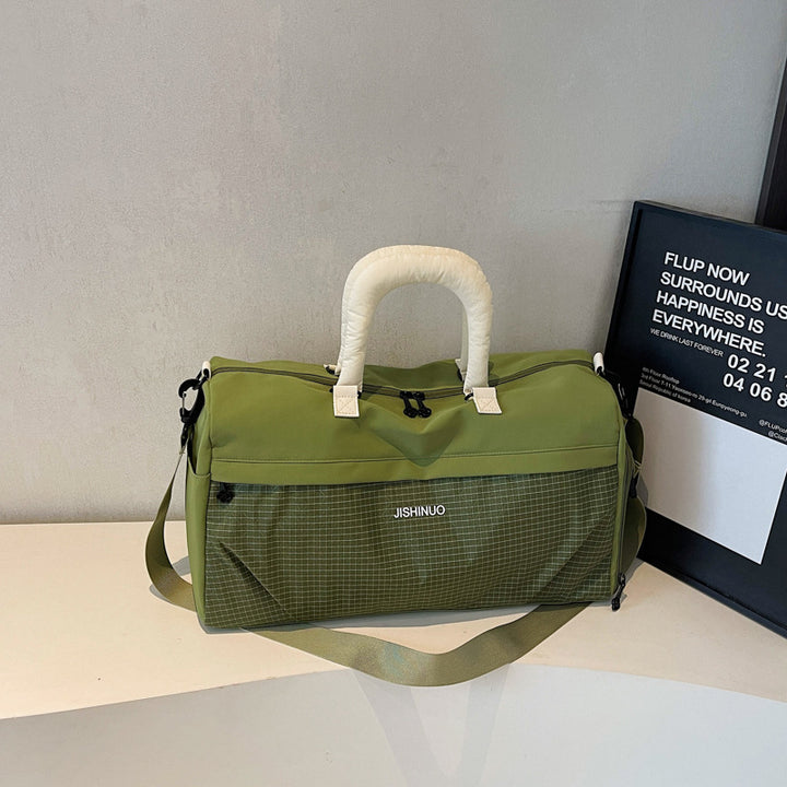 Sporty Leisure Duffel Bag with Ergonomic Handles and Multiple Compartments Bowlift