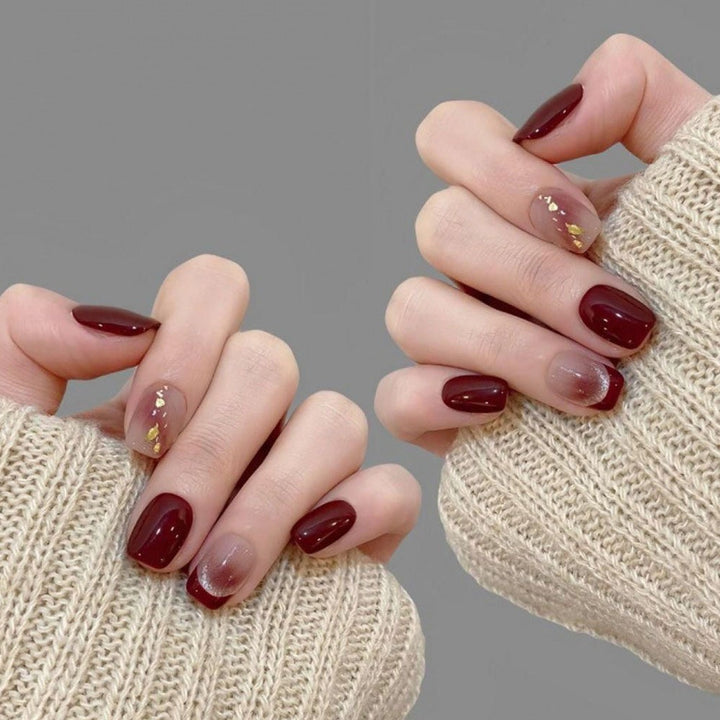 Artificial Nails In Elegant Glitter Finish Bowlift