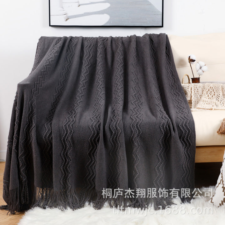Women Comfortable Knitted Blanket with Modern Zigzag Pattern Bowlift