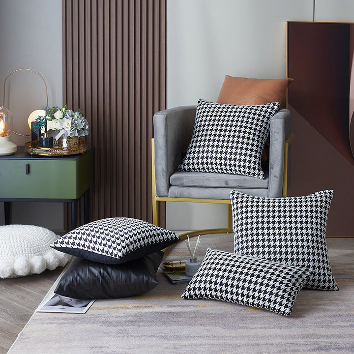 Geometric Patterned Throw Cushion