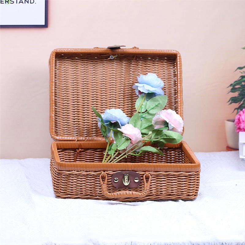 Vintage Woven Picnic Chest Bowlift