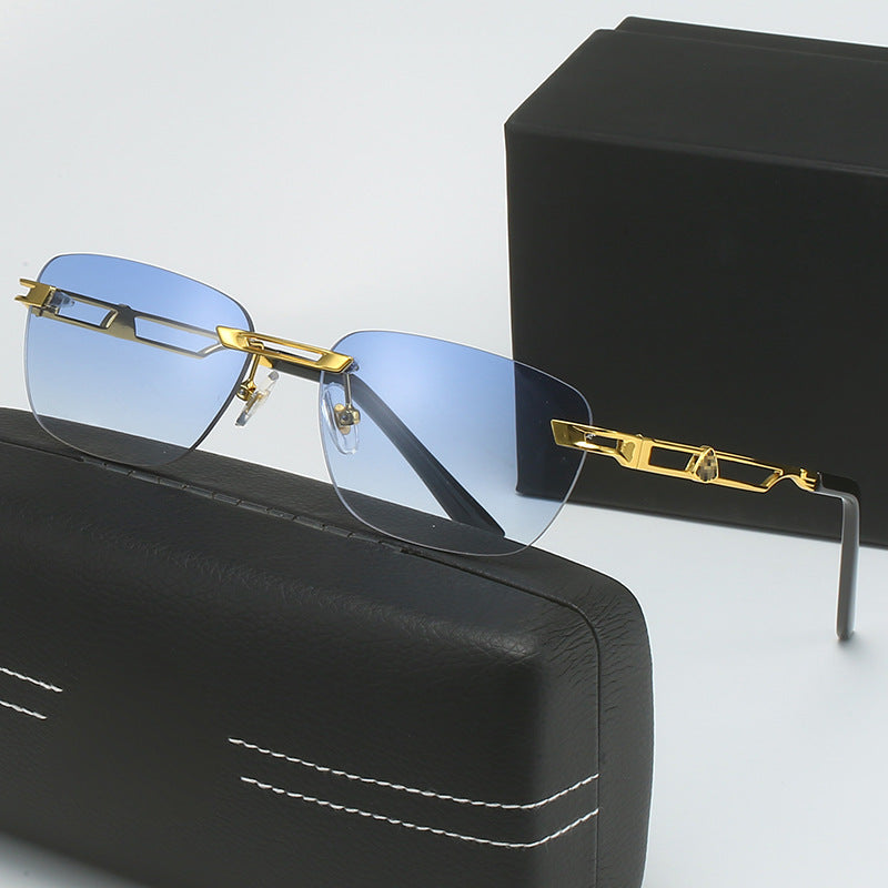 Women Designer Sunglasses with Elegant Metal Frame Bowlift