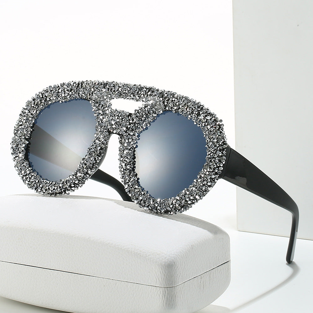 Women's fashionable sunglasses with glamorous rhinestone frame Bowlift