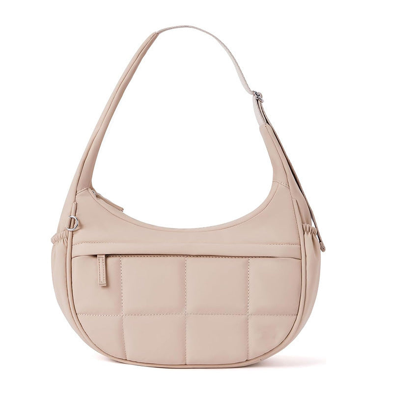 Fashionable shoulder bag with textured design Bowlift