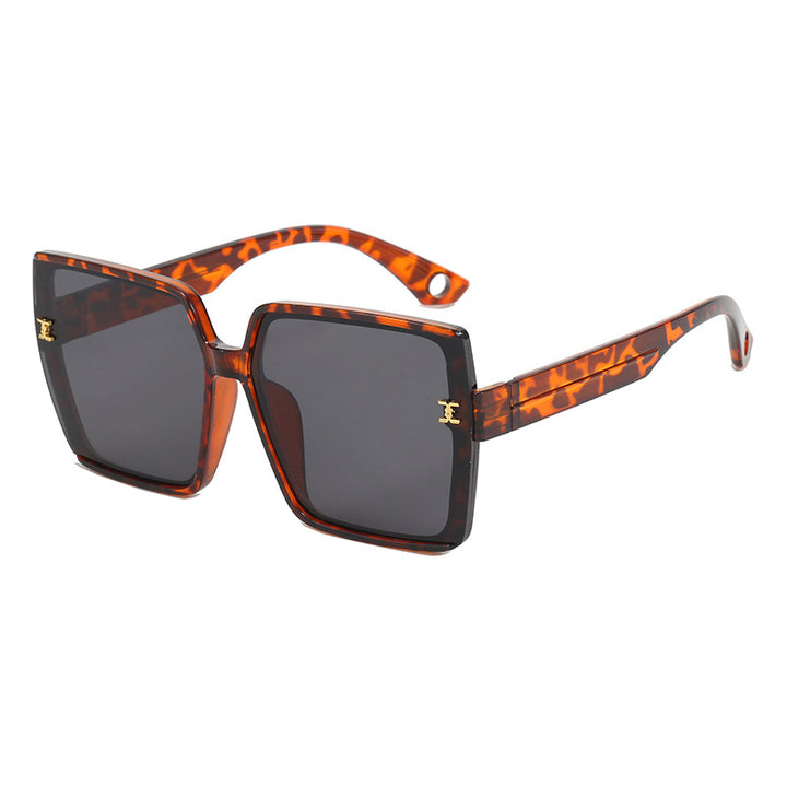 Women's fashion square sunglasses with luxurious frame Bowlift