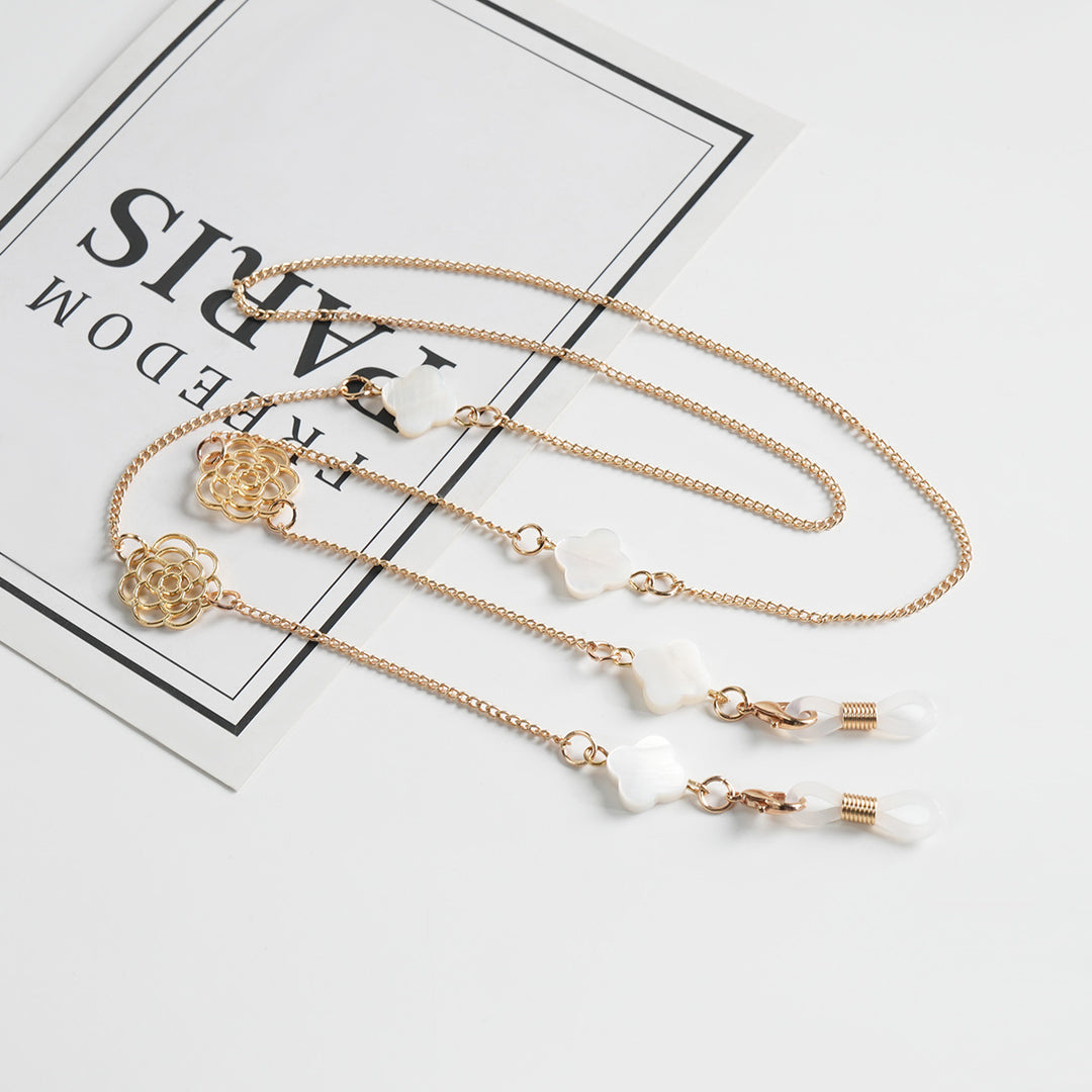 Elegant Floral Chain Necklace Bowlift