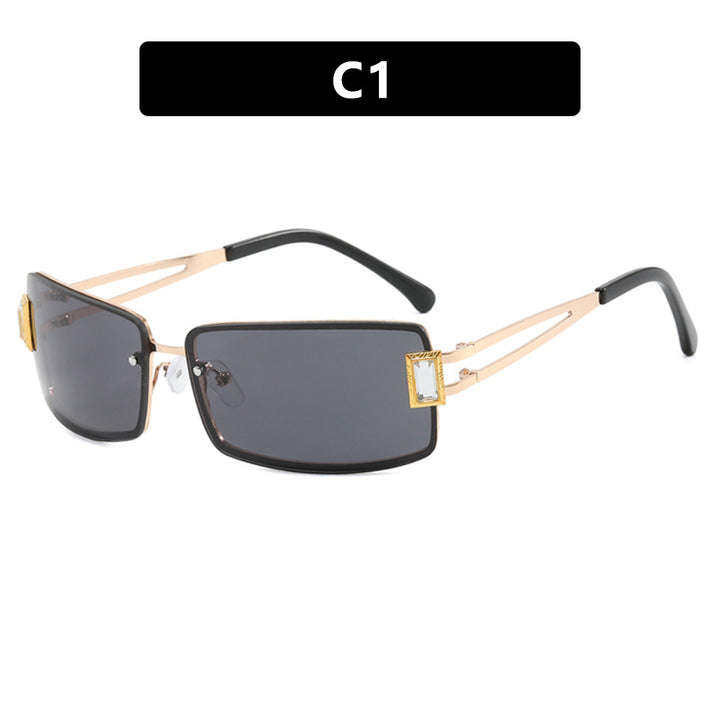 Ladies stylish sunglasses with elegant trapezoidal lenses and filigree metal frame Bowlift