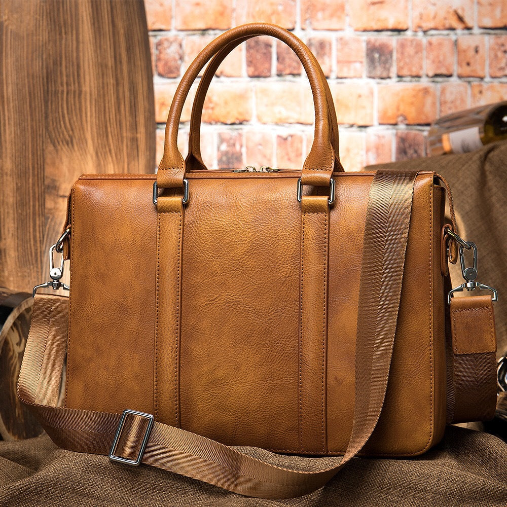 Elegant briefcase with removable laptop compartment Bowlift