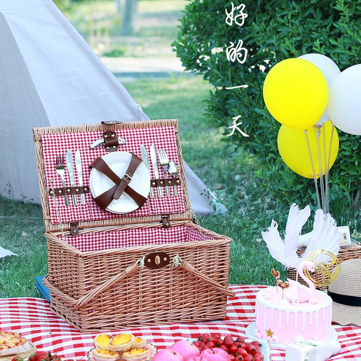 Women's picnic basket with elegant dish set Bowlift