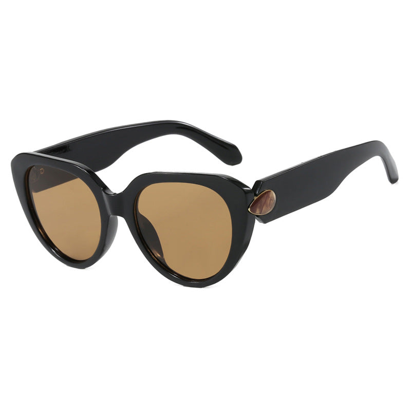 Women Cat-Eye Sunglasses with striking design and protective UV filter Bowlift
