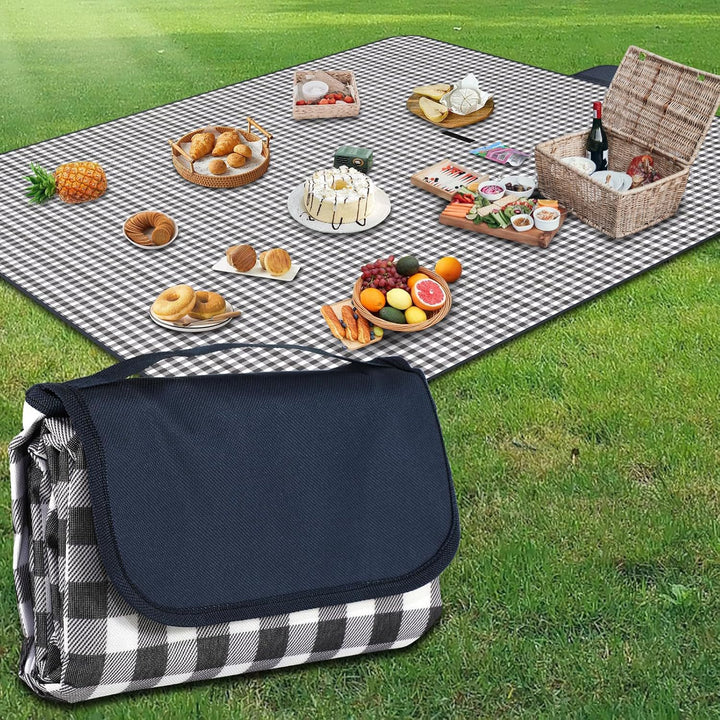 Women Folding Picnic Blanket with Carrying Bag Bowlift