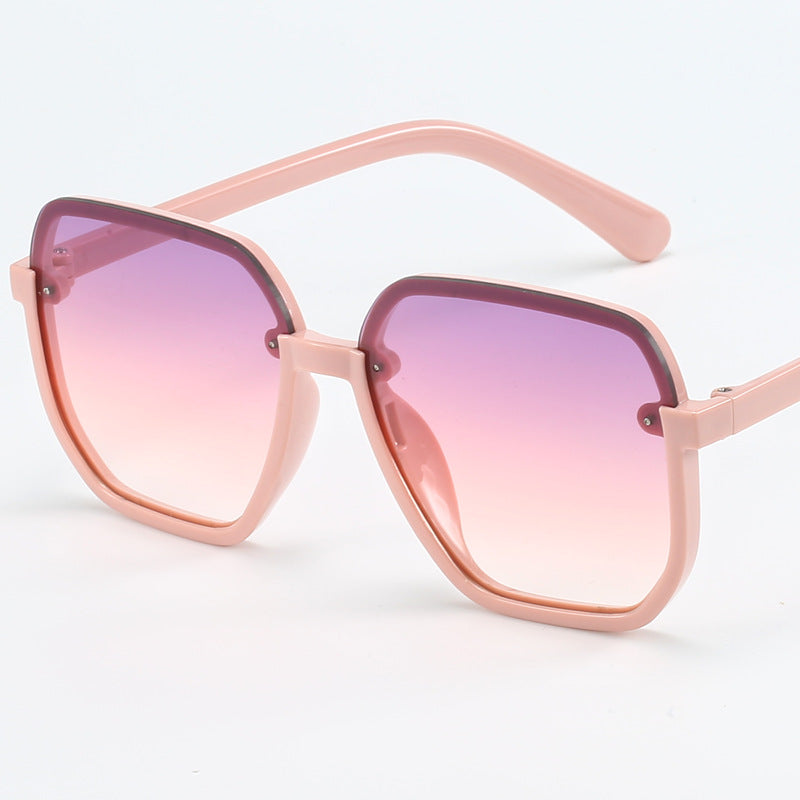 Women’s geometric sunglasses in modern design Bowlift