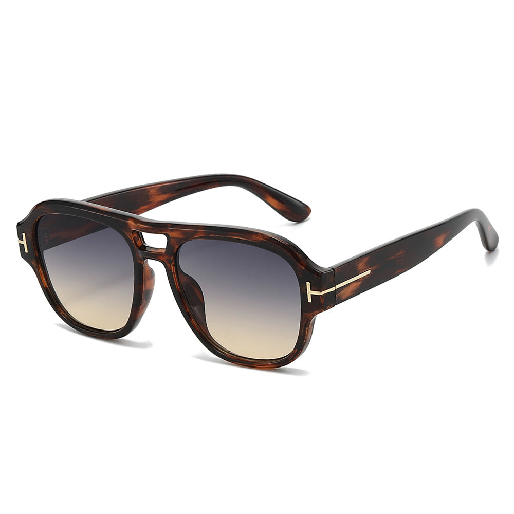 Fashion-Forward Square Frame Sunglasses Bowlift