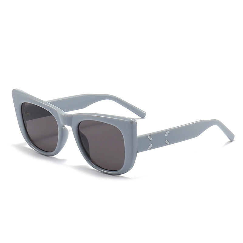 Women modern oversized sunglasses in unique design Bowlift