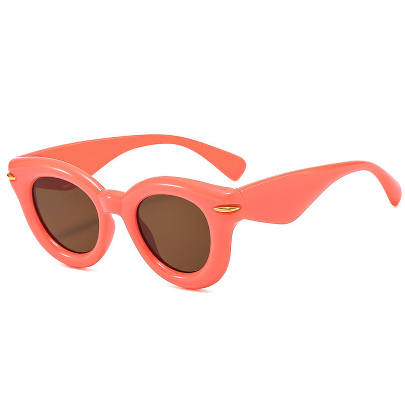 Ladies fashionable sunglasses with elegant silhouette Bowlift