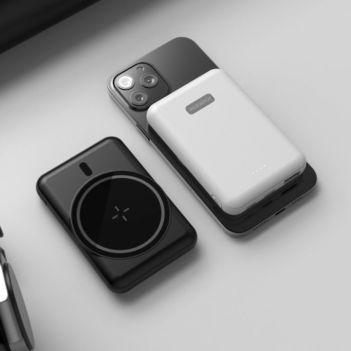 High-performance Wireless Powerbank with Integrated Charging Display Bowlift