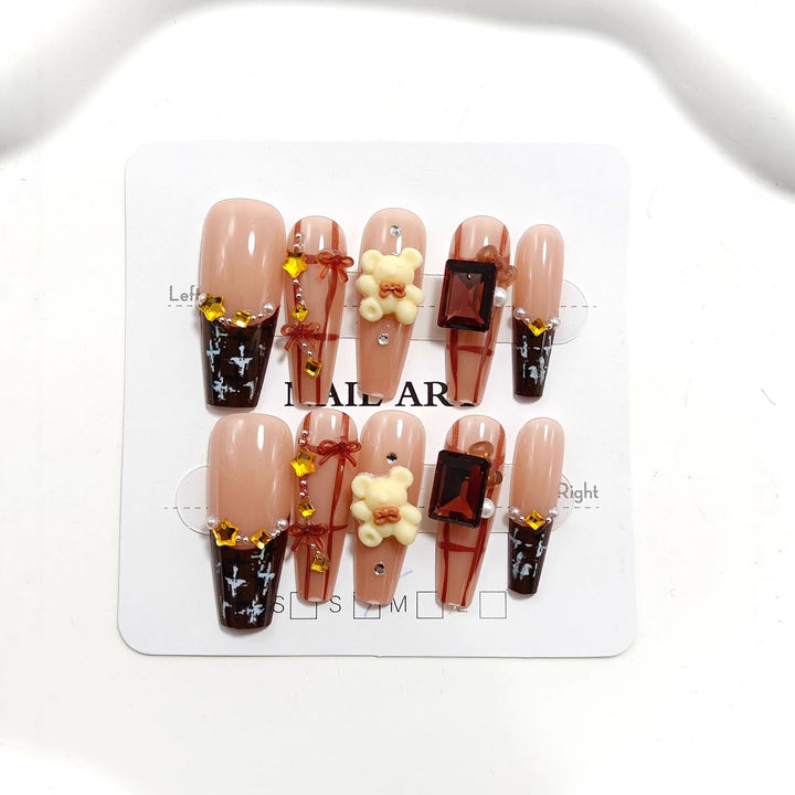 Artificial nails with decorative 3D embellishments Bowlift