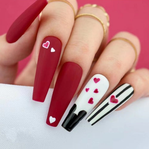 Artificail nails with creative heart design Bowlift