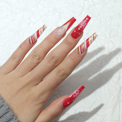 Holiday-Themed Stiletto Press-On Nails Bowlift