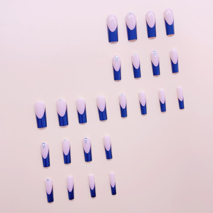 Acrylic nail set with modern glamour and luxurious 3D accents Bowlift