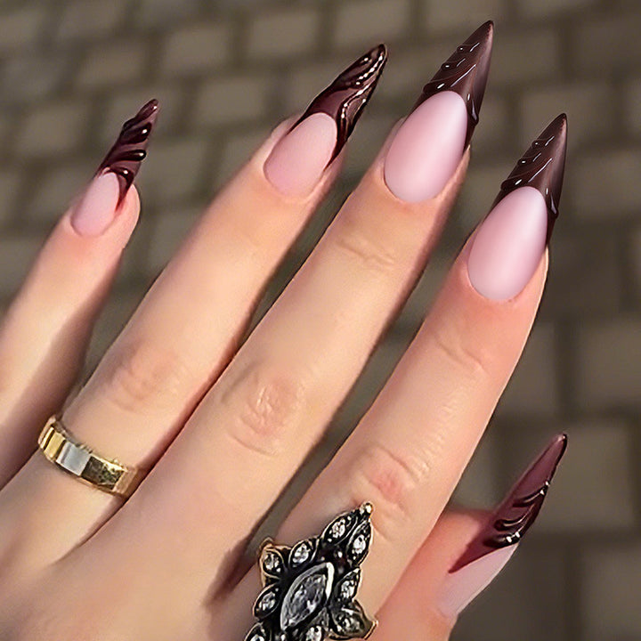 Elegant Stiletto Press-On Nail Set with Decorative Design Bowlift