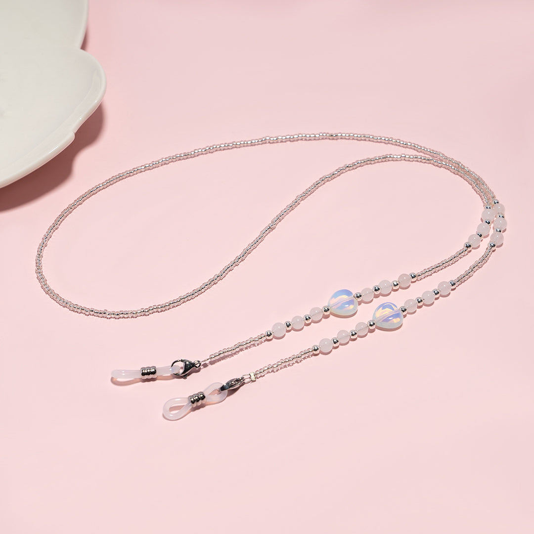 Elegant Beaded Eyewear Chain Bowlift