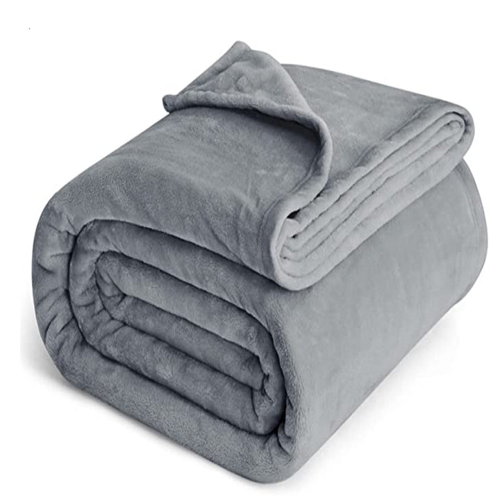 Women Luxurious and extremely soft fleece blanket Bowlift