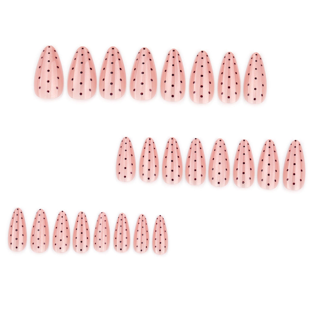 Artificial nail with polka dots Bowlift