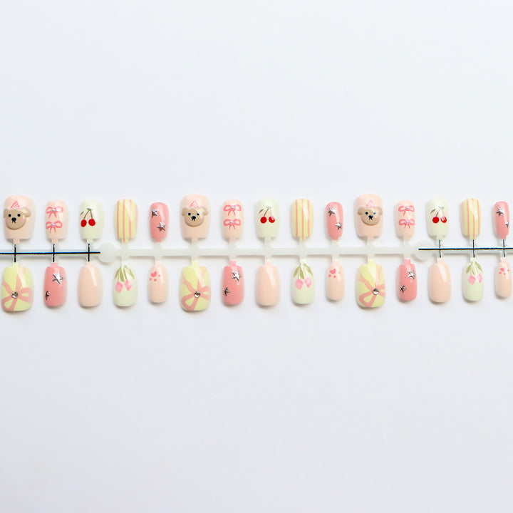Cute Themed Press-On Nail Art Set Bowlift