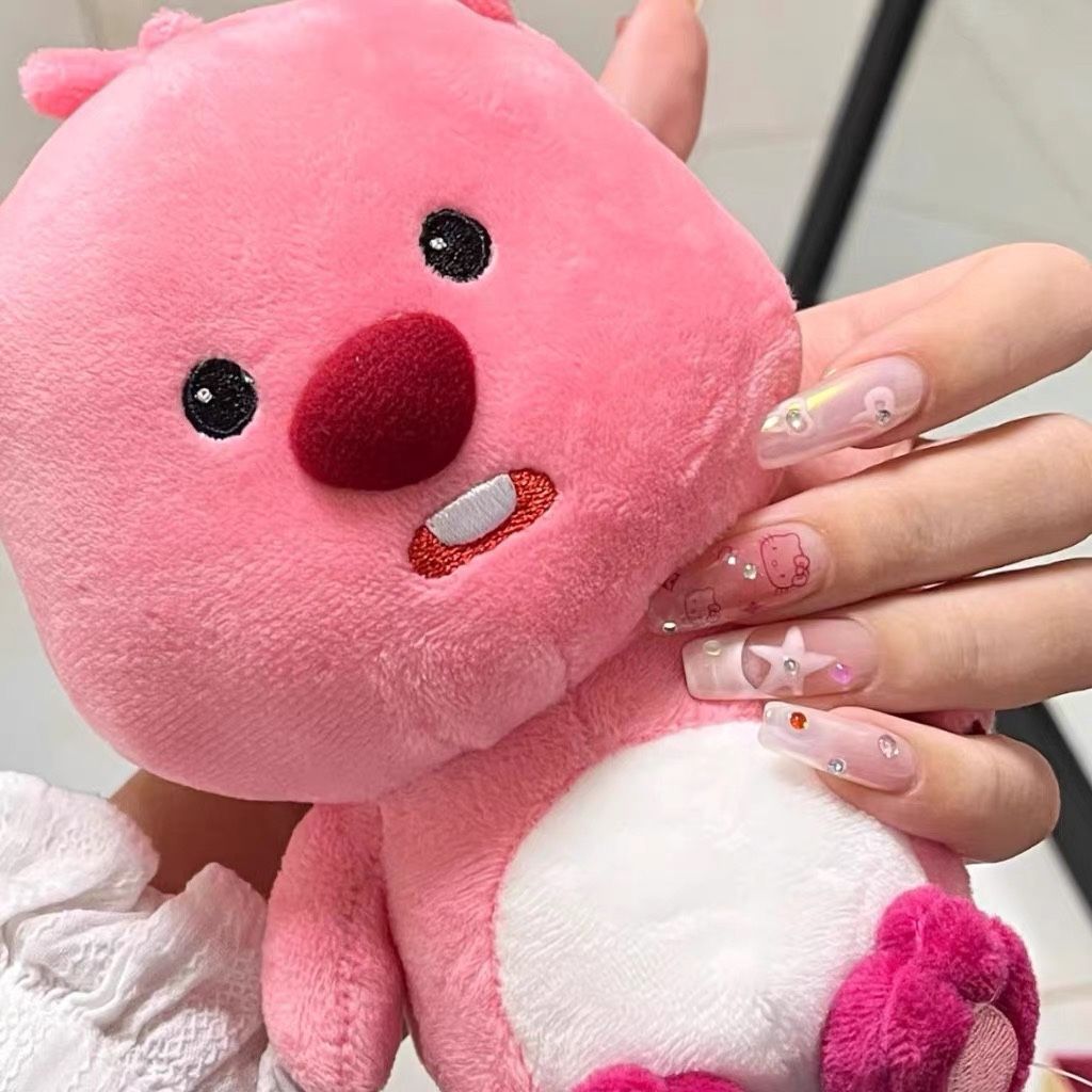 Artificial nails with special designs Bowlift