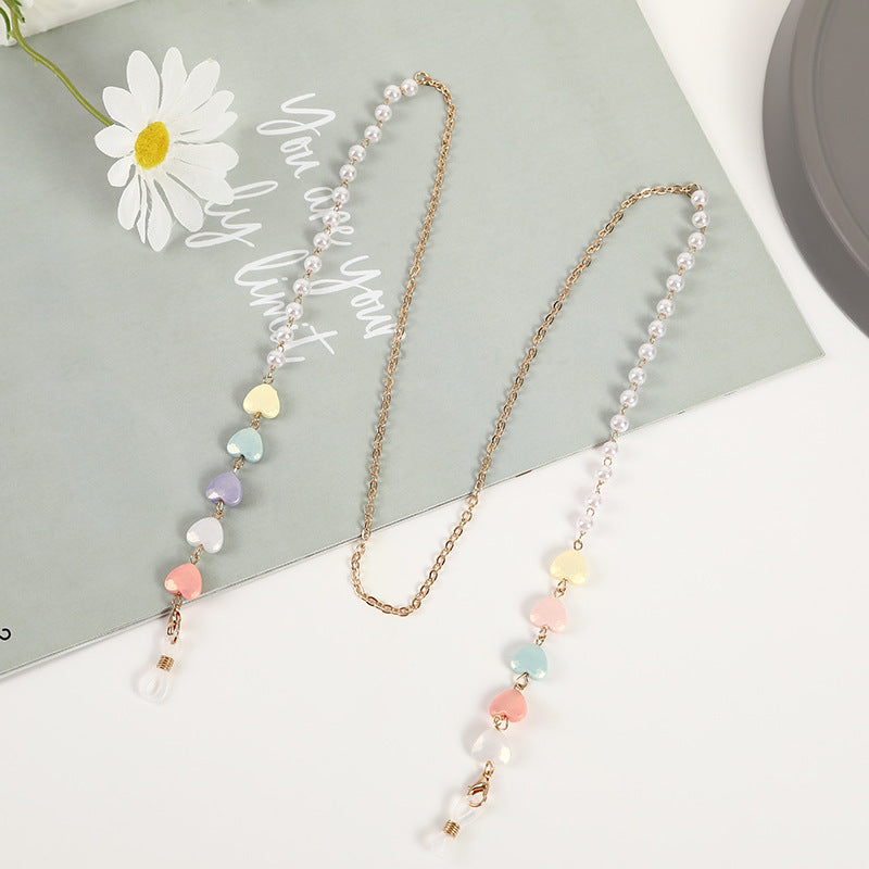 Heart Charm Eyewear Chain Bowlift