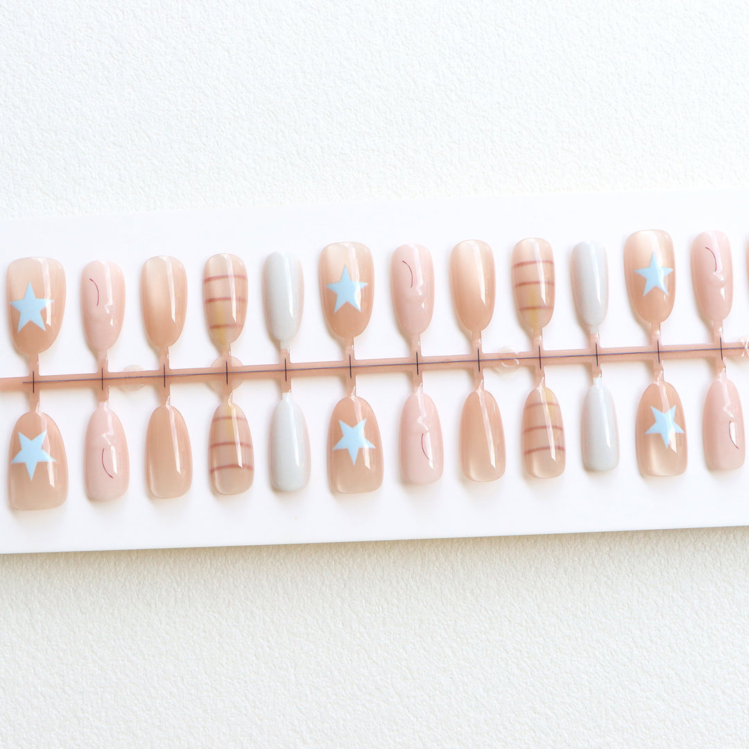 Star-Decorated Press-On Nail Art Bowlift