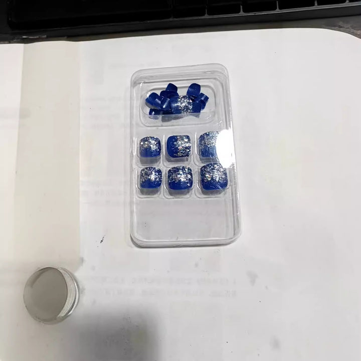 Glitter Accent Press-On Nail Set Bowlift