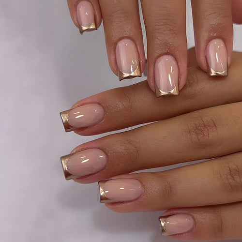 Elegant artificial nails with gold accents Bowlift