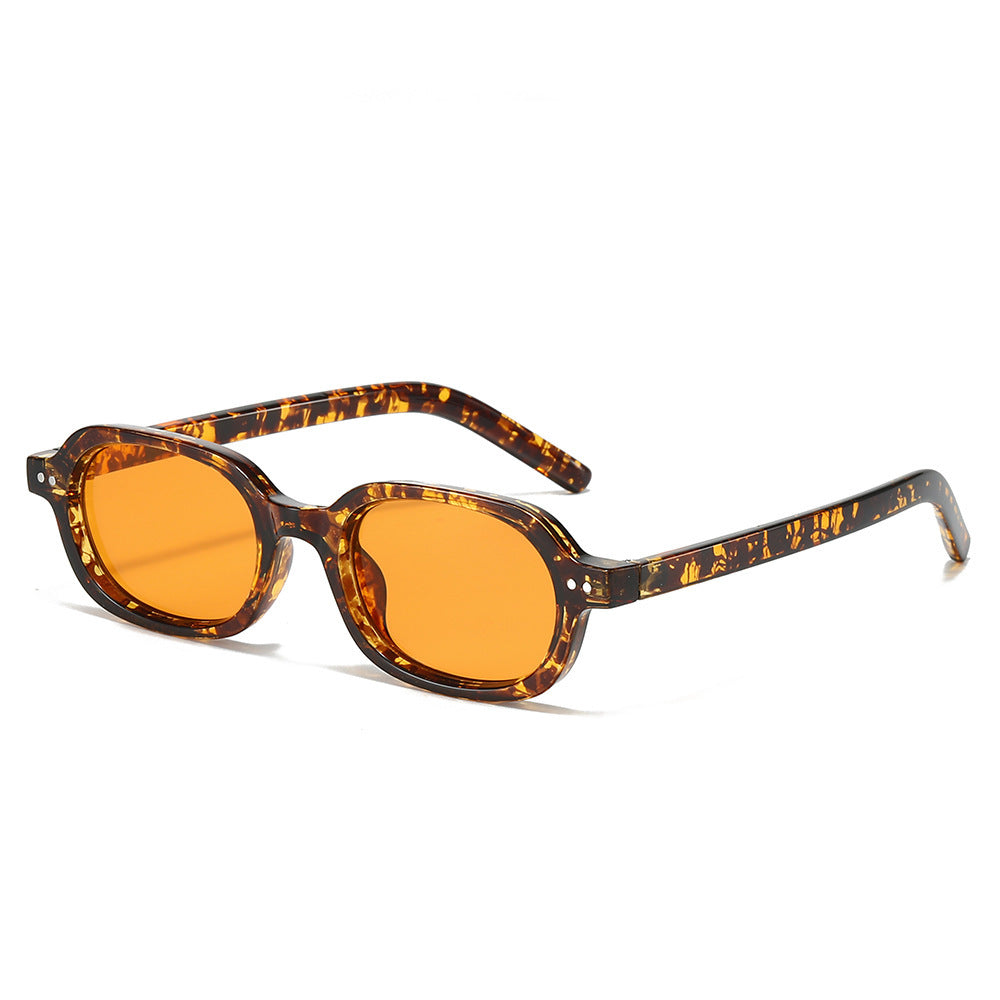 Stylish Vintage-Inspired Oval Sunglasses Bowlift