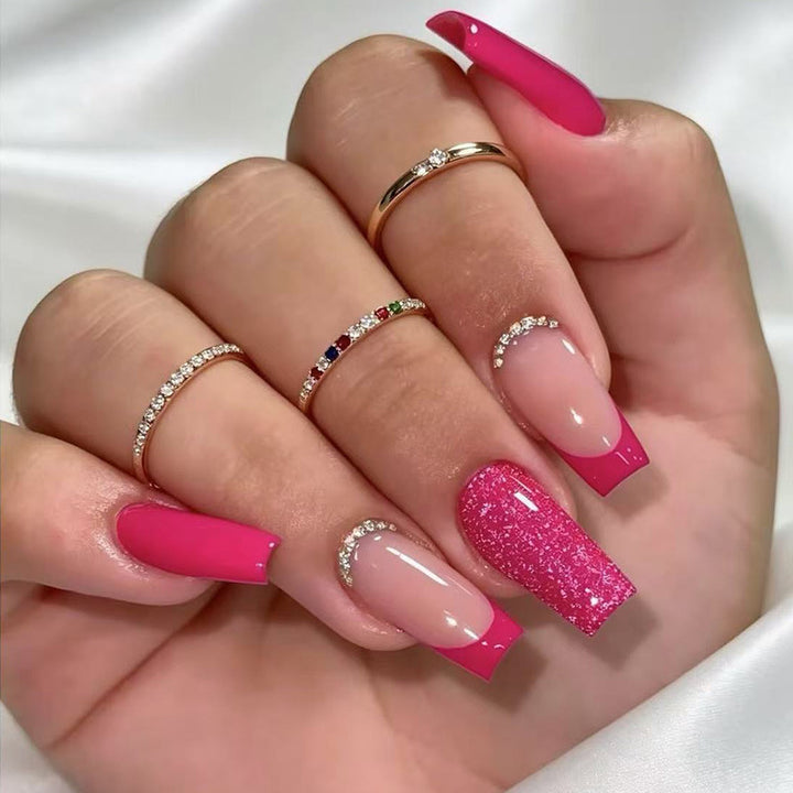 Glamorous Press-On Nail Set Bowlift
