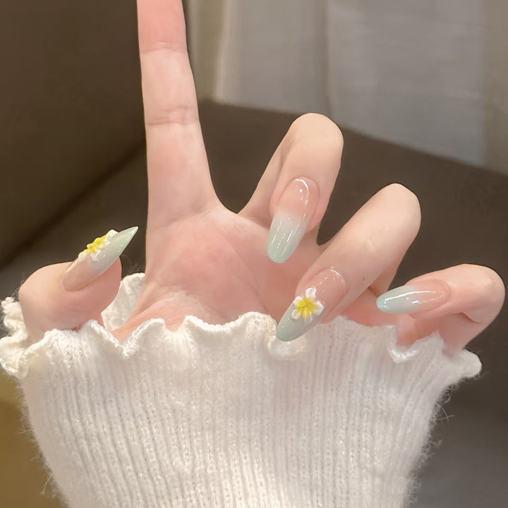 Elegant Floral-Design Press-On Nails Bowlift