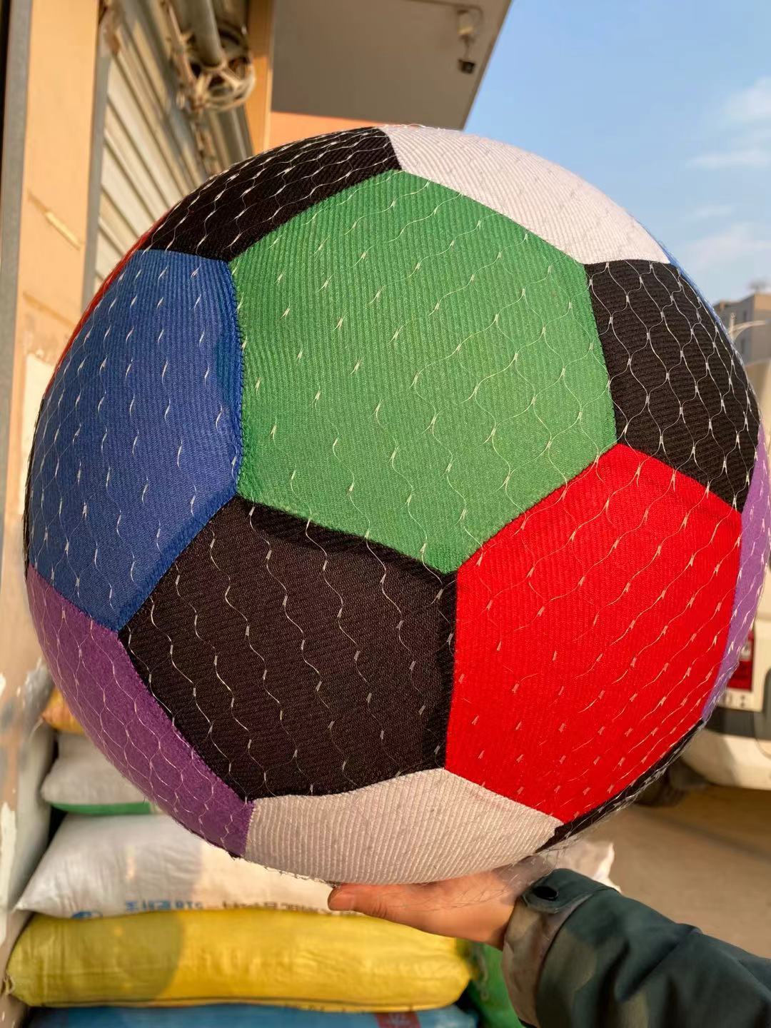 Men's Play Ball Bowlift